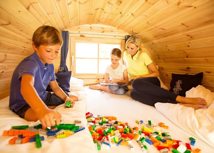 Camping Legoland Wilderness Barrels &